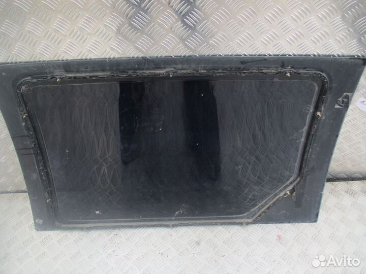 Стекло сдвижной правой двери Додж Караван