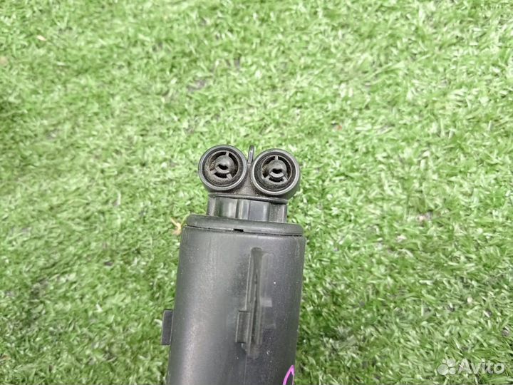 Форсунка омывателя фары левая Audi A4 B8