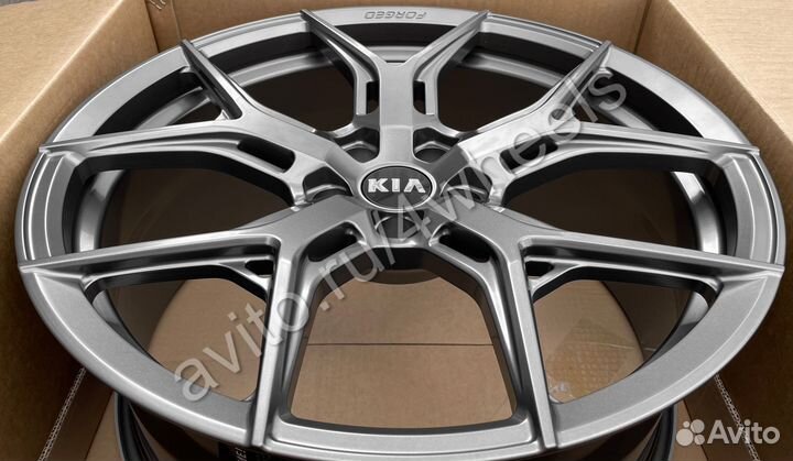 Кованые диски Kia Sorento R20 наличие