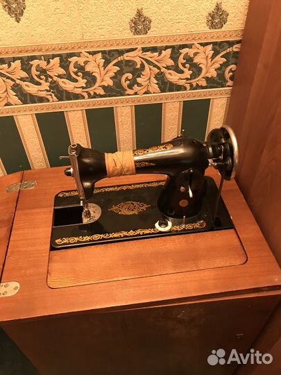 Швейная машинка