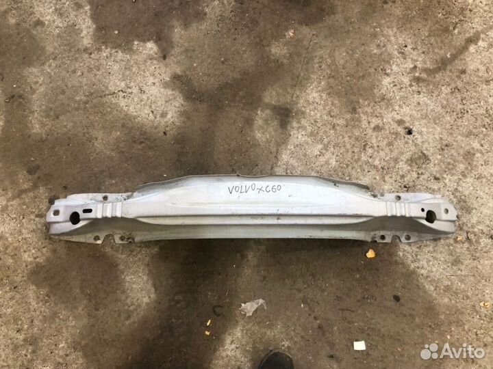 Усилитель бампера задний Volvo Xc60