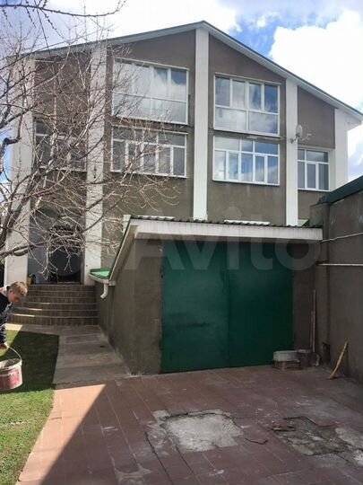 Коттедж 250 м² на участке 3 сот.