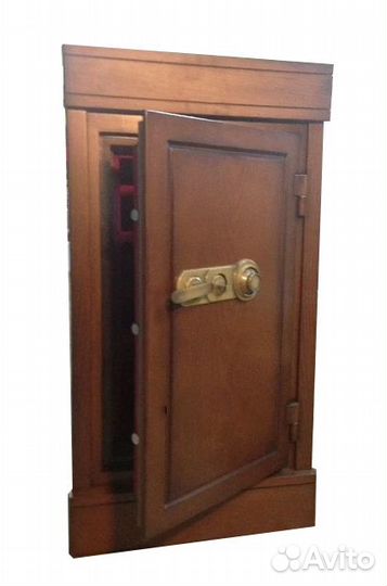 Сейф в дереве для документов и денег 