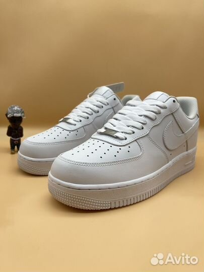 Кроссовки Nike Air Force 1 Classic