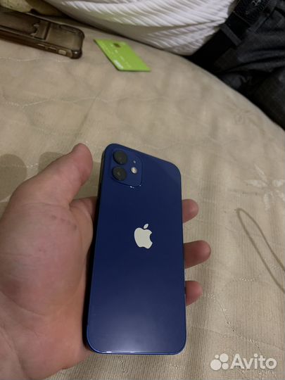 iPhone 12, 64 ГБ