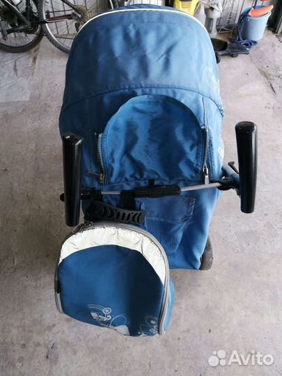 Прогулочная коляска