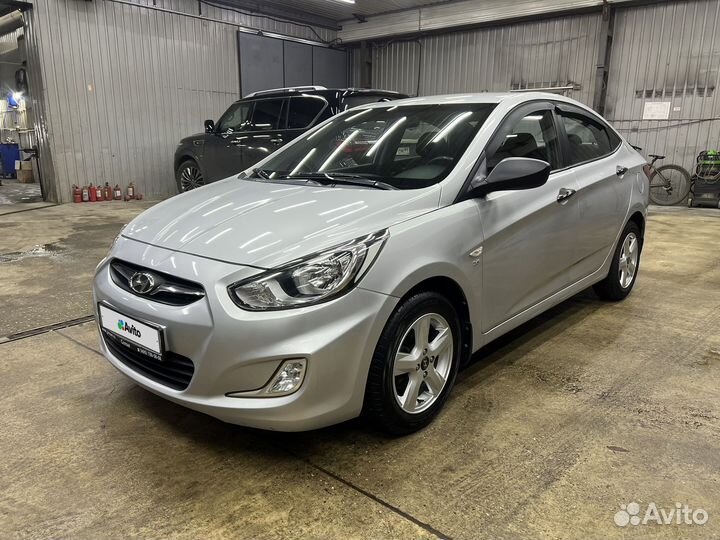 Hyundai Solaris 1.6 AT, 2011, 34 515 км