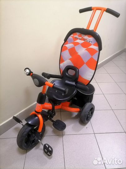 Детский трехколесный велосипед