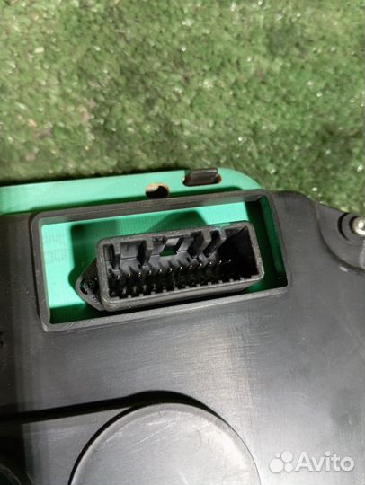 Панель приборов Renault Logan 1