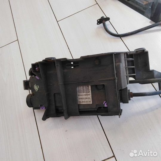 Стояночный тормоз электронный Renault Scenic 2