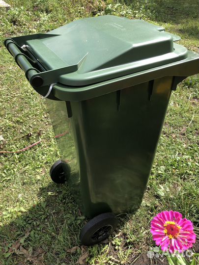 Бак для мусора на 120л