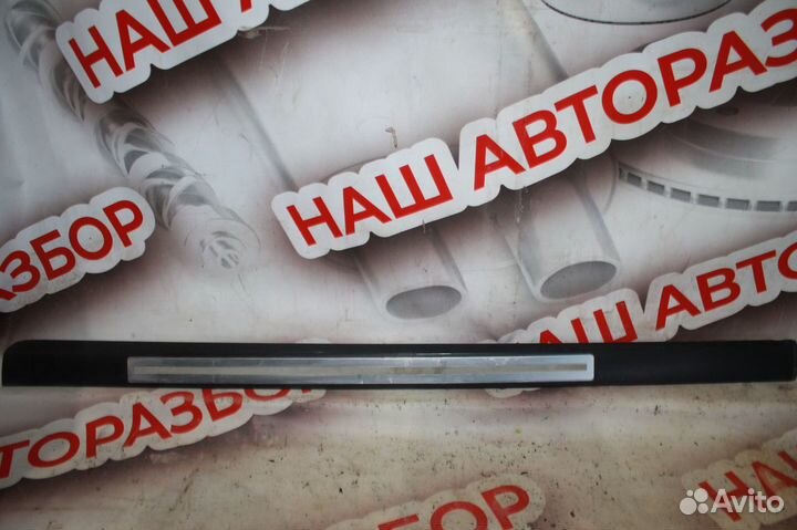 Накладка на порог салона комлект Audi A8 D3