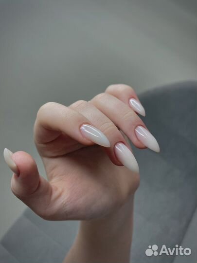 Маникюр педикюр