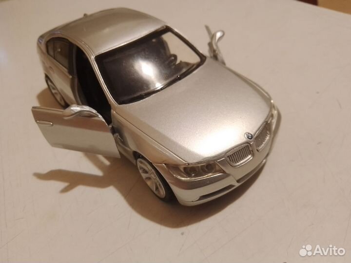 Машинка bmw