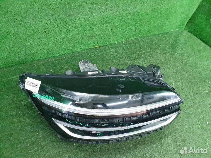 Фара правая Genesis GV70