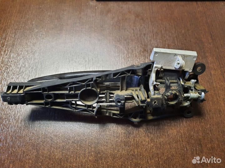 Ручка двери наружная правая Шевроле Круз