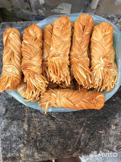 Продается сыр косичка копченый