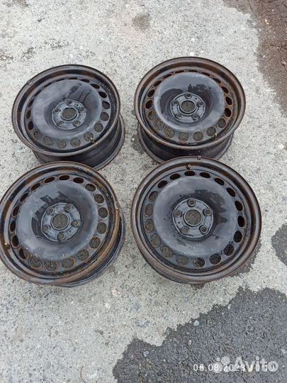 Диски на Volkswagen Passat r16