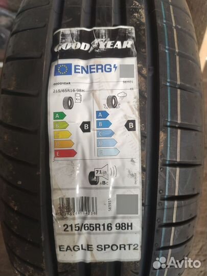 Goodyear Eagle Sport 2 215/65 R16 98H