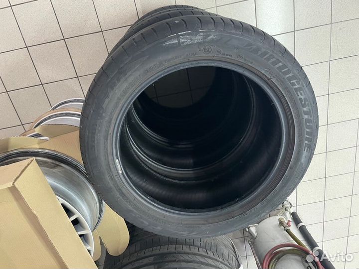 Bridgestone Potenza S001 225/50 R17