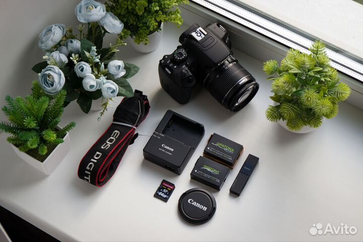 Canon 700D Kit + Комплект