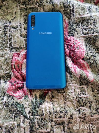 Samsung Galaxy A50, 4/64 ГБ