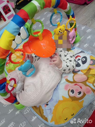 Развивающий коврик с пианино