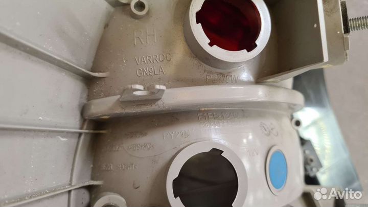 Задний правый фонарь на Форд фокус 3 рестайлинг