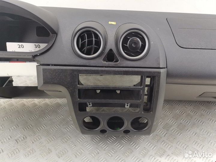 Торпедо (панель передняя) для Ford Fiesta 5