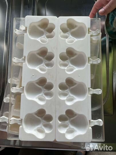 Формы силиконовые лапа,смайл.плитка,винт