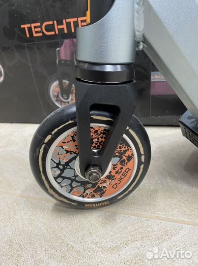 Самокат трюковой Duker 404