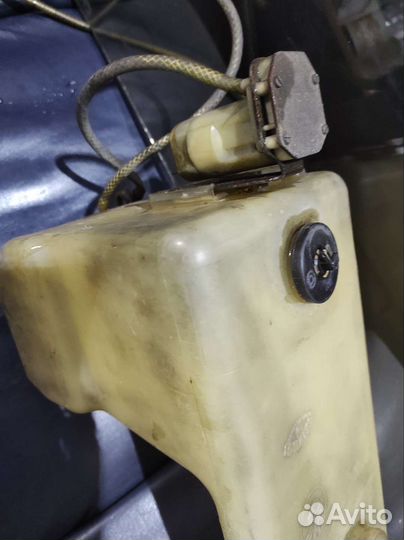 Бачок омывателя с тэном bmw e23