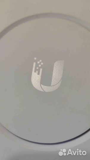 Точка доступа Ubiquiti UniFi U AP-AC-LR