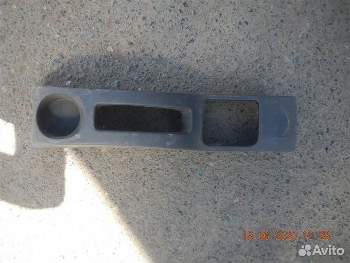 Консоль Renault Logan I 2005-2014
