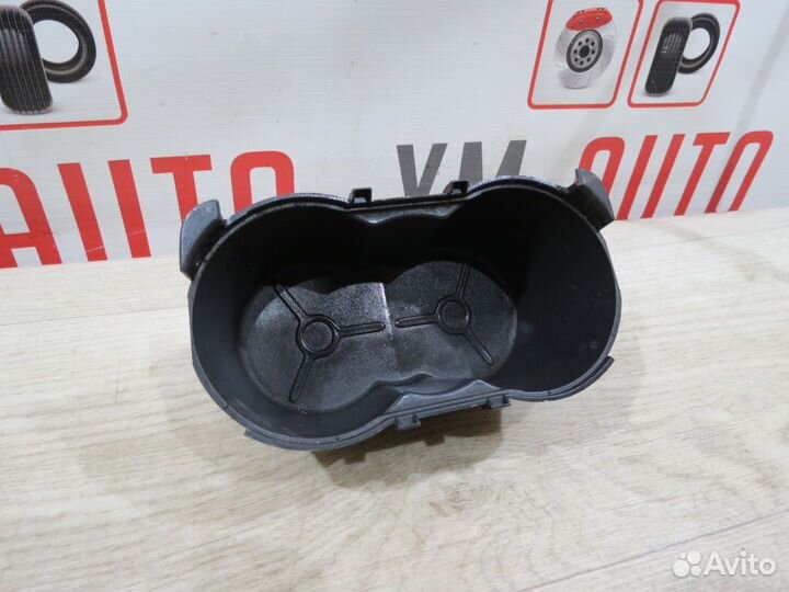 Подстаканник Ford Mondeo