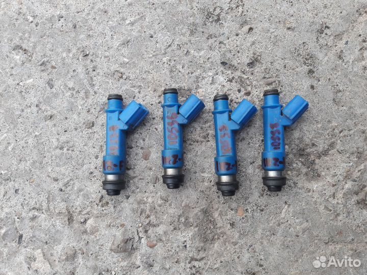 Форсунка топливная Toyota 23209-21040