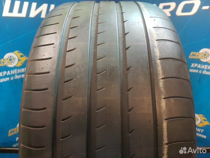 Yokohama Advan Sport V105 295/35 R21