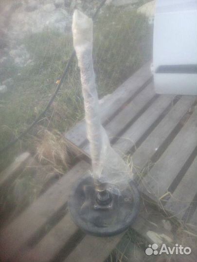 Mitsubishi L200 задняя правая полуось