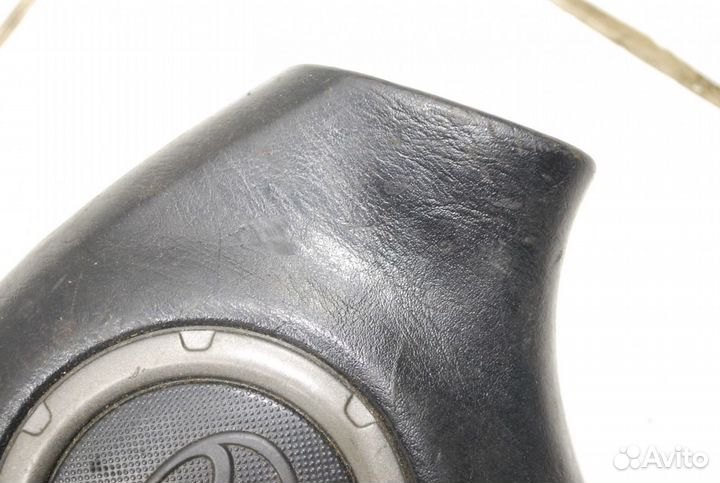 Подушка безопасности в руль Toyota Rav 4 A20 2.0