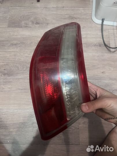 Стоп сигнал задний левый Toyota Camry ACV40 2azfe