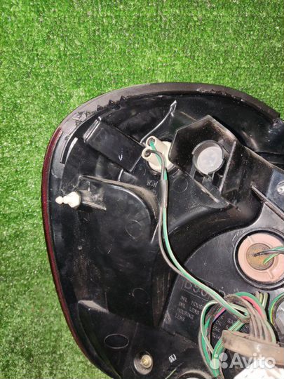 Стоп-сигнал / фонарь задний правый Nissan Bluebird