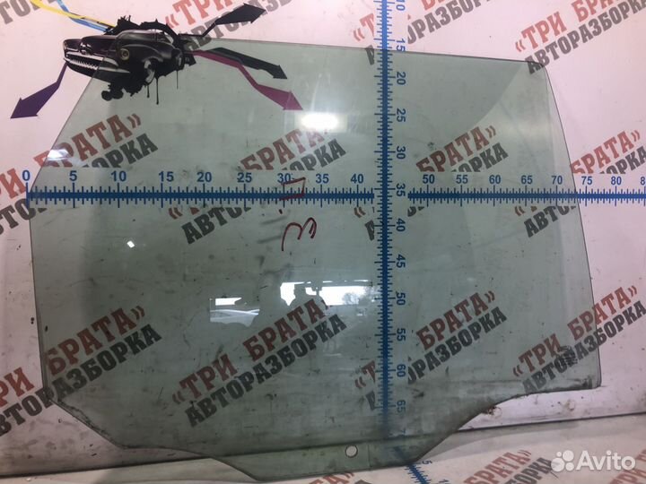 Форд Фокус Стекло заднее Прав