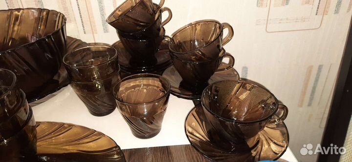 Набор столовой посуды. Коричневое стекло.Франция