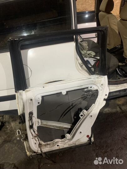 Дверь задняя правая vw passat b5