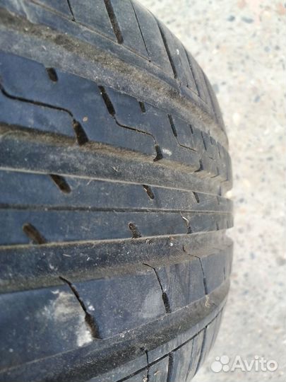 Duraturn Mozzo 4S+ 215/60 R16