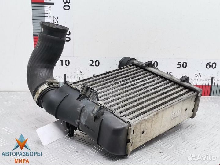 Интеркулер Audi A4 B6 2004 8E0145805S