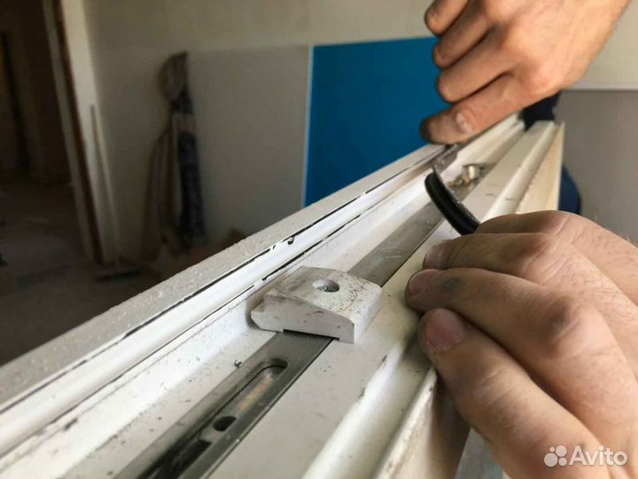 Уплотнитель с заменой Rehau RAL72307