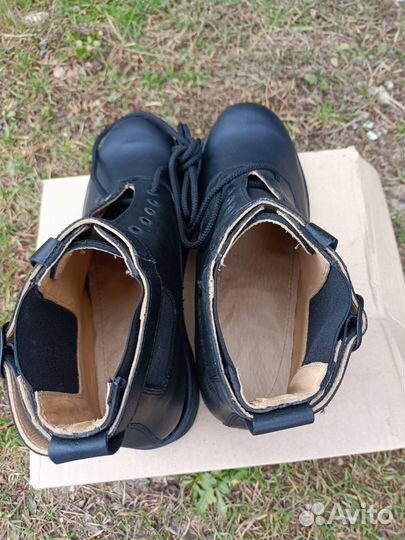 Облегченые ботинки