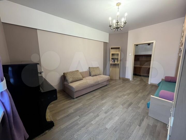 2-к. квартира, 70 м², 8/10 эт.