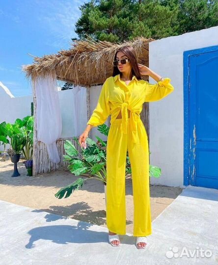 Костюм женский